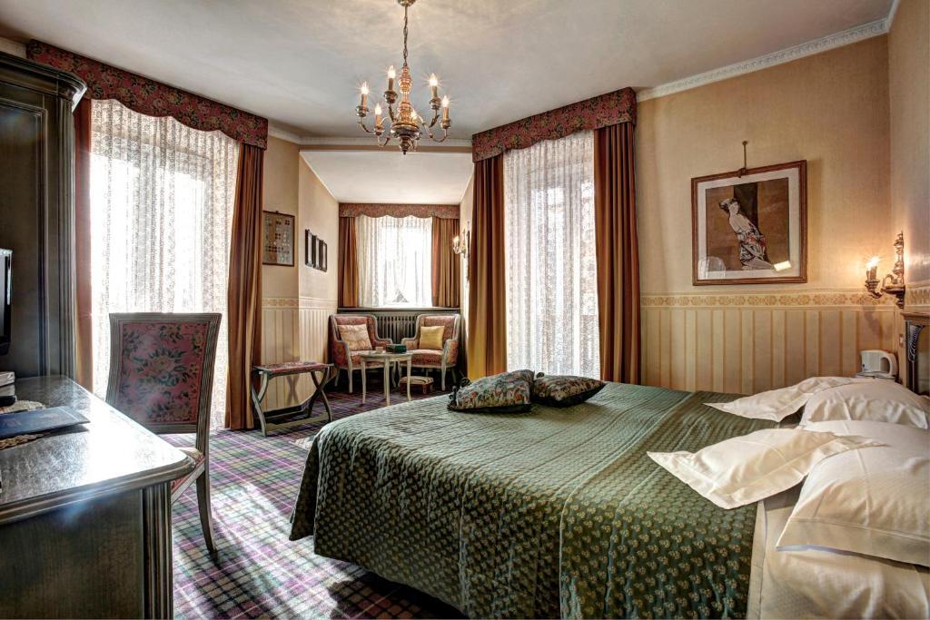 Hotel Regina Сан-Мартино-ди-Кастроцца Номер фото