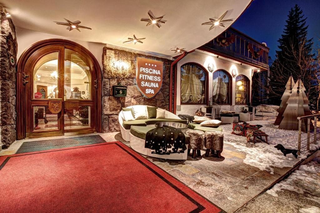Hotel Regina Сан-Мартино-ди-Кастроцца Экстерьер фото