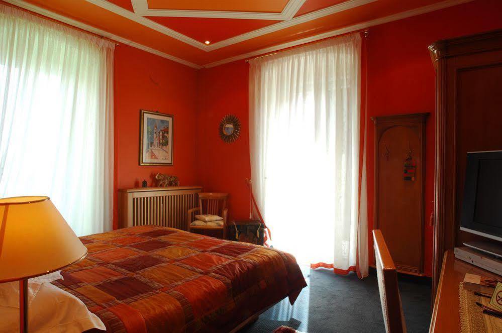 Hotel Regina Сан-Мартино-ди-Кастроцца Экстерьер фото